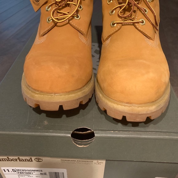 Men’s size 11.5 Wheat/Blonde Timberland Boots - Picture 7 of 7